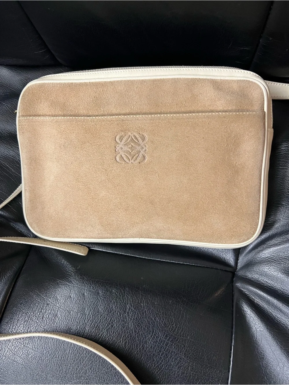 Loewe subtle logo
